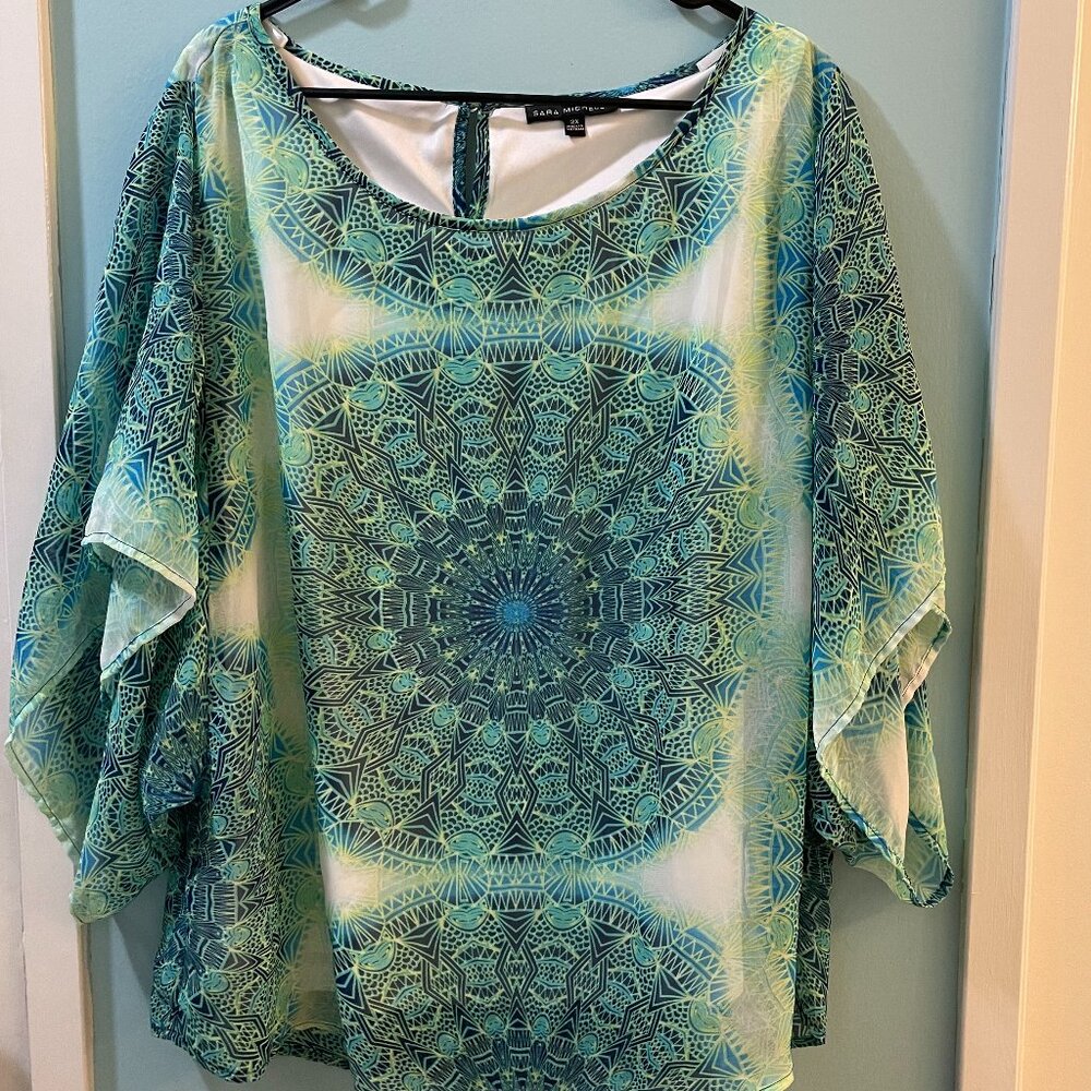 Womens 2x Sara Michelle Batwing Medallion Top